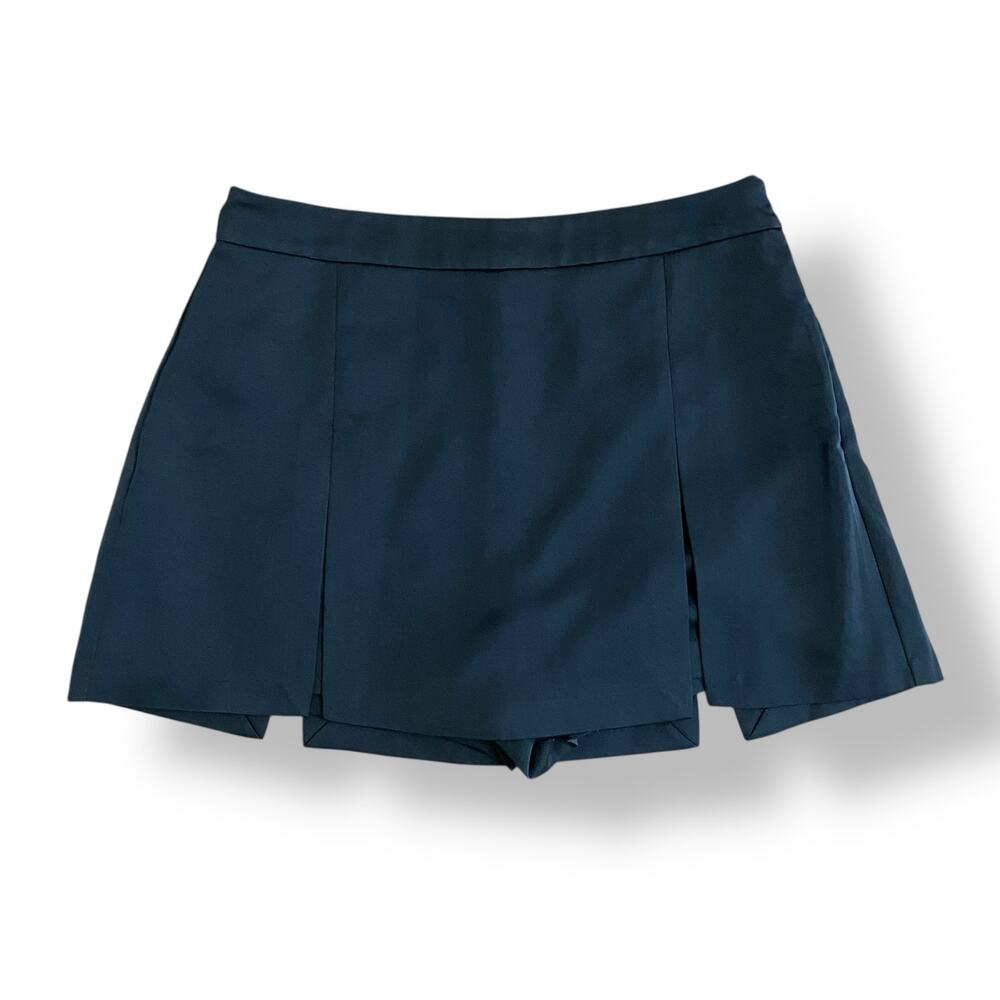 English Factory Black Box Pleat Mini Skirt‎ Skort Size Large Preppy,Goth, Boho